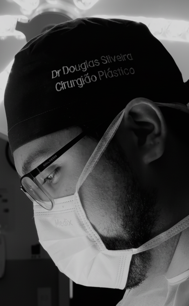 Dr Douglas Silveira